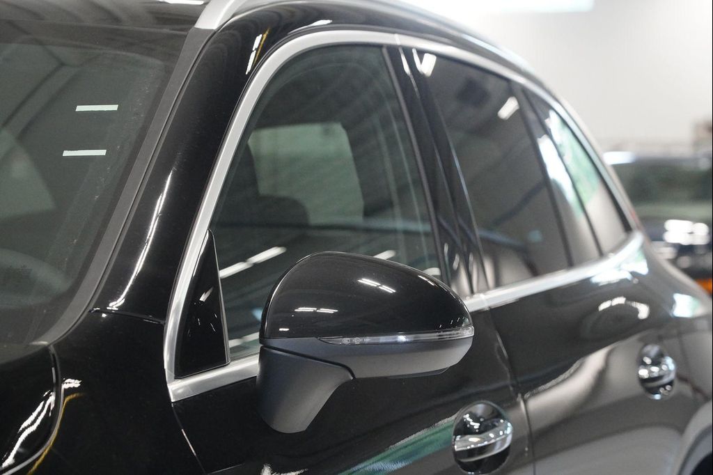 2026 Mercedes-BENZ GLC 照片 7