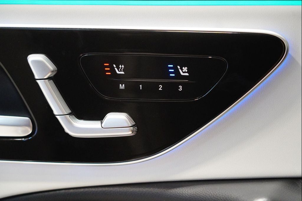 صورة مصغرة 29 لـ 2026 Mercedes-BENZ AMG E 53 E 4MATIC+