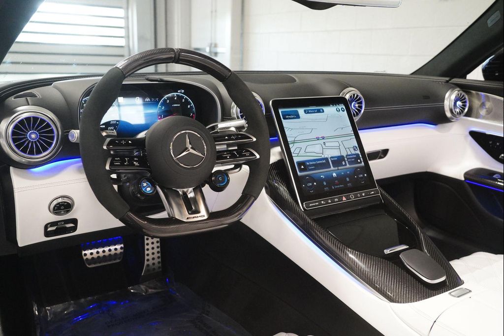 2025 Mercedes-BENZ AMG SL 63 BASE 缩略图 17