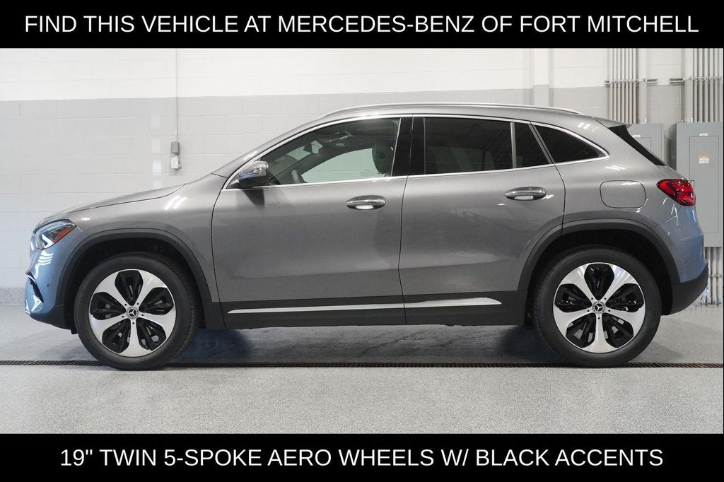 2026 Mercedes-BENZ GLA — фото 3