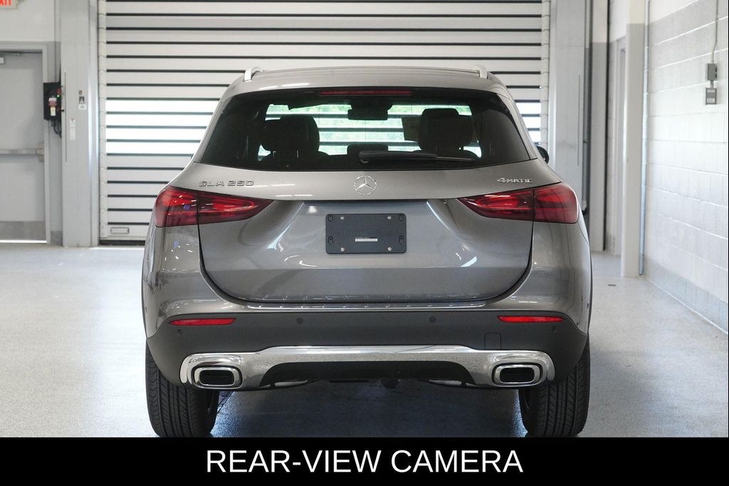 2026 Mercedes-BENZ GLA — фото 5