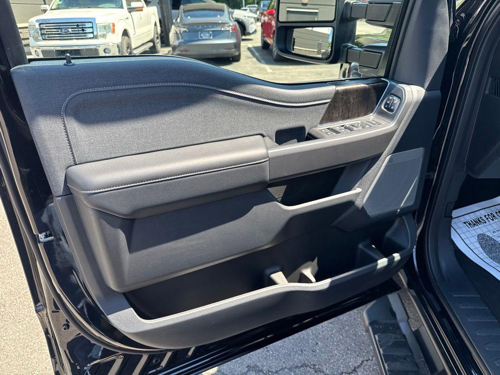 2026 FORD F-250 LARIAT 照片 10