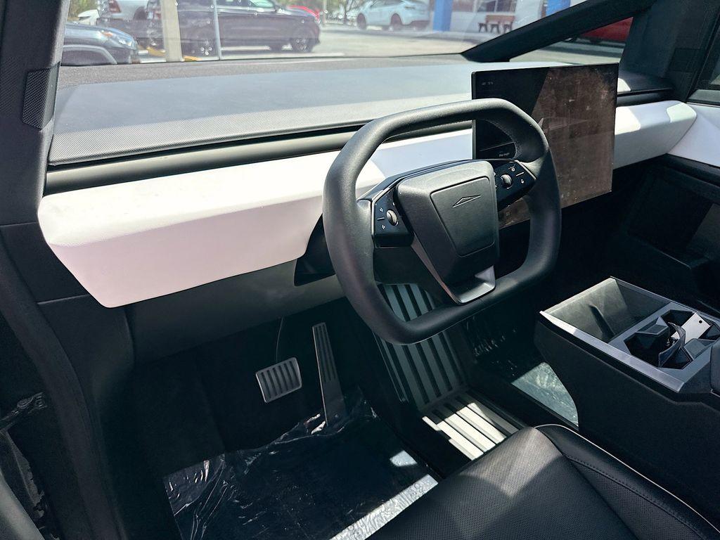 TESLA CYBERTRUCK BASE - 9