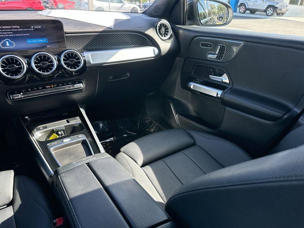 صورة مصغرة 21 لـ 2025 Mercedes-BENZ GLB