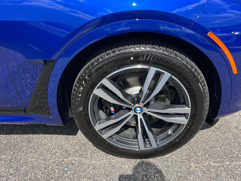 2027 BMW X7 M60I 缩略图 2