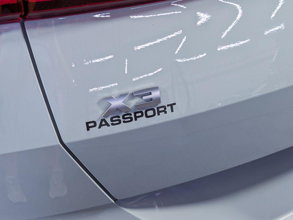 2026 BMW X3 M50 XDRIVE — миниатюра 11