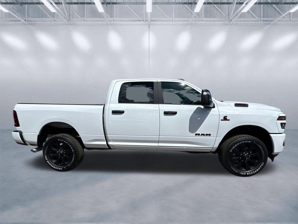 صورة 3 لـ 2026 RAM 2500 BIG HORN CREW CAB 4X4 6'4' BOX