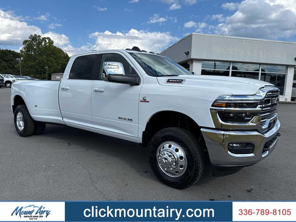 New 2026 RAM 3500 Laramie 4x4 Crew Cab 8 Box
