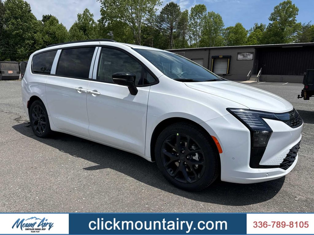 New 2027 Chrysler Pacifica Limited
