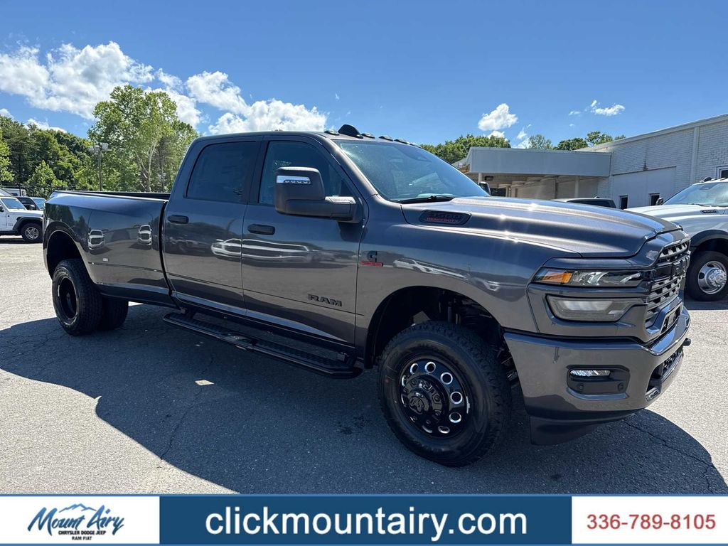New 2026 RAM 3500 Big Horn 4x4 Crew Cab 8 Box