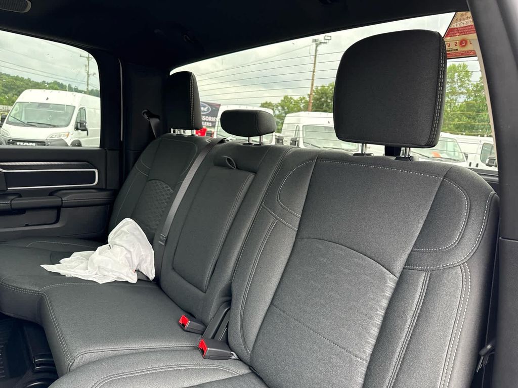 2025 RAM 2500 BIG HORN 4X2 CREW CAB 8 BOX 缩略图 26