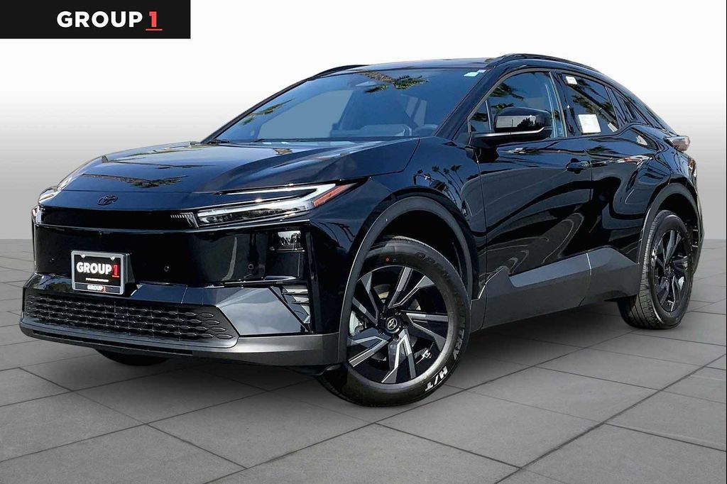 New 2026 Toyota C-HR SE