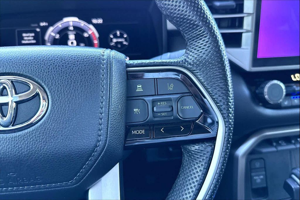 2024 Toyota TUNDRA LIMITED — миниатюра 23