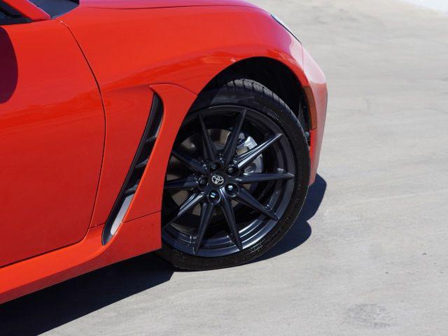 2022 Toyota GR86 PREMIUM — фото 9