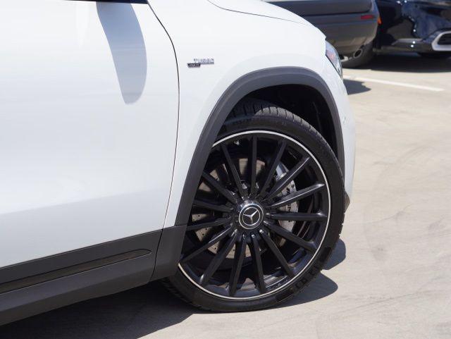 MERCEDES-BENZ GLA-CLASS AMG - 10