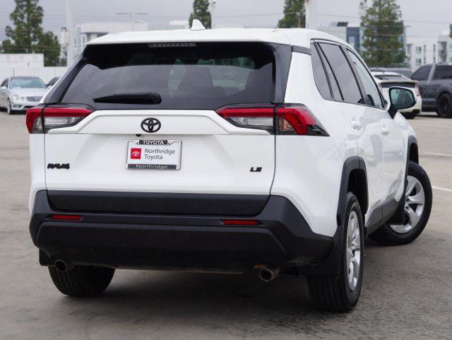 TOYOTA RAV4 - 7
