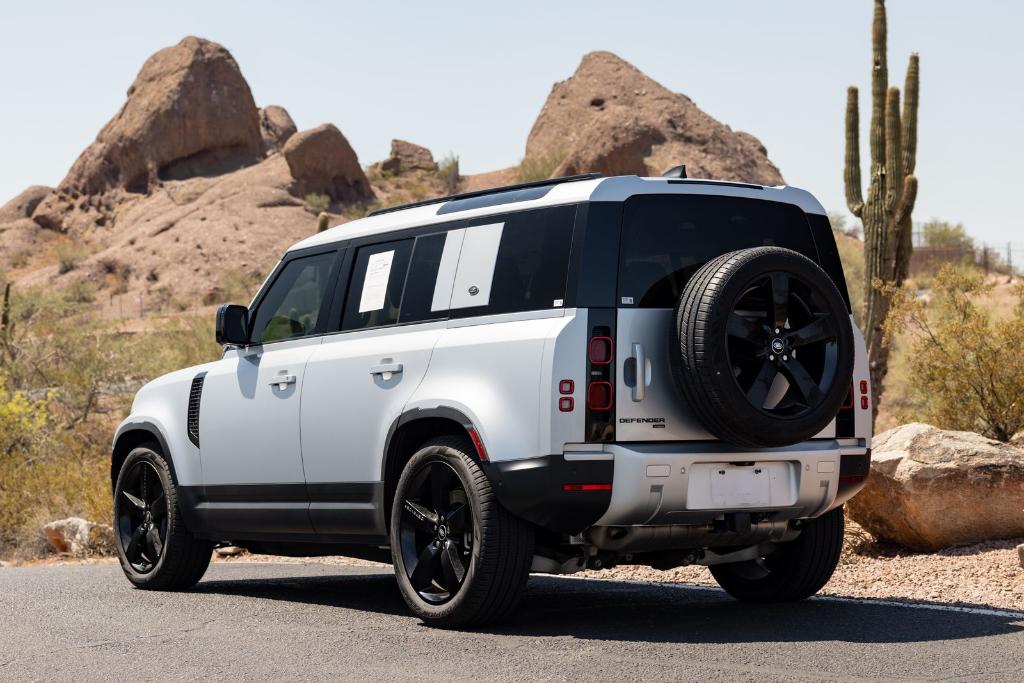 صورة مصغرة 11 لـ 2023 LAND Rover DEFENDER 110 SE