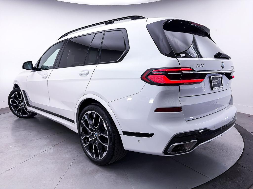 صورة 2 لـ 2023 BMW X7 XDRIVE40I
