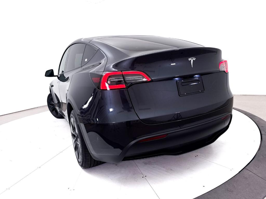 TESLA MODEL Y LONG RANGE - 7