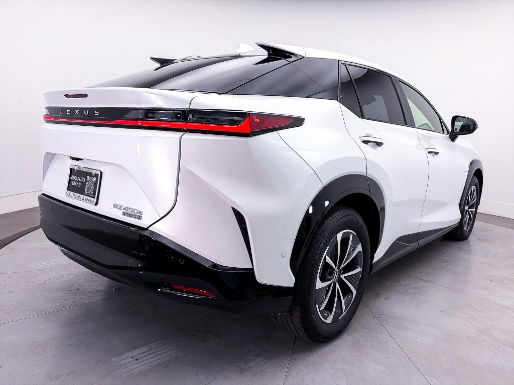 2023 Lexus RZ 450E PREMIUM — фото 18