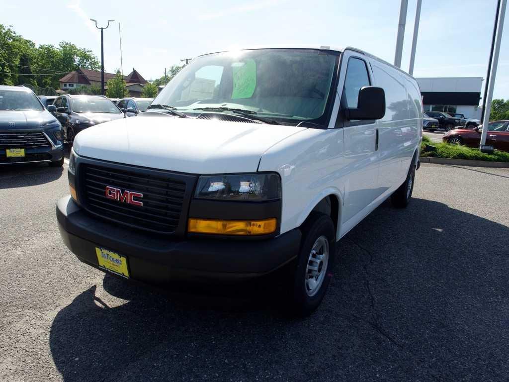 New 2026 GMC Savana 2500 Work Van