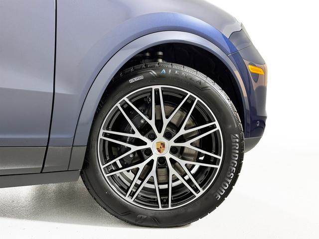 PORSCHE CAYENNE - 9