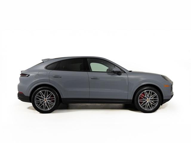 2026 Porsche CAYENNE S — миниатюра 20