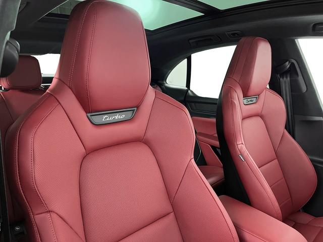 صورة مصغرة 24 لـ 2026 Porsche MACAN MACAN ELECTRIC TURBO