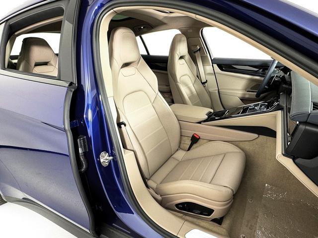 صورة مصغرة 17 لـ 2026 Porsche PANAMERA 4