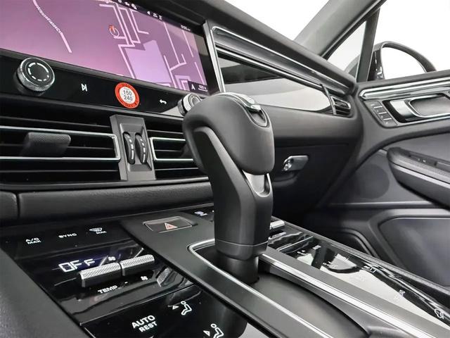 صورة 10 لـ 2026 Porsche MACAN MACAN S