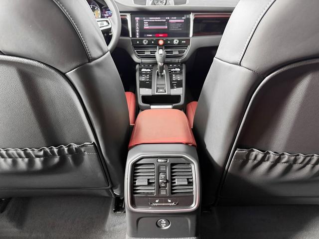 صورة مصغرة 20 لـ 2026 Porsche MACAN
