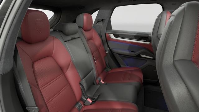PORSCHE CAYENNE GTS - 6