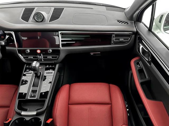 صورة 9 لـ 2026 Porsche MACAN