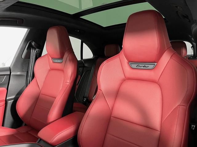 صورة 5 لـ 2026 Porsche MACAN MACAN ELECTRIC TURBO