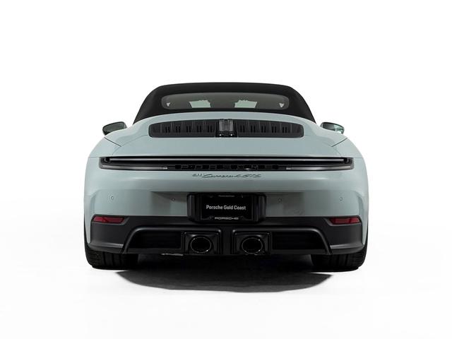 2026 Porsche 911 CARRERA 4 GTS — фото 7