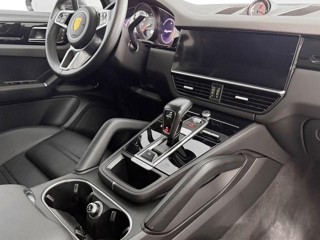 PORSCHE CAYENNE - 9