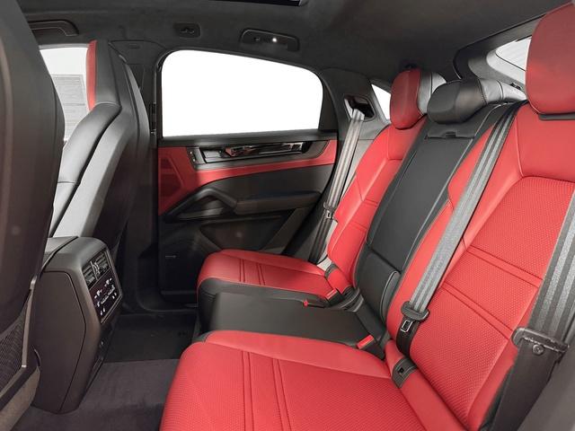2026 Porsche CAYENNE GTS — миниатюра 13