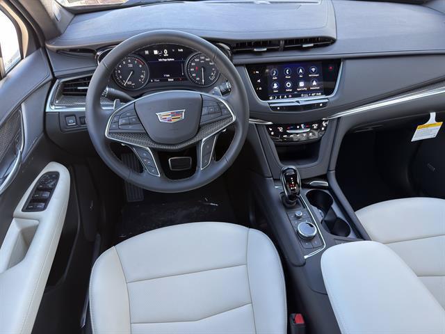 صورة مصغرة 11 لـ 2026 Cadillac XT5 SPORT