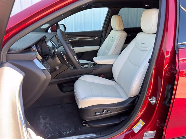 صورة مصغرة 19 لـ 2026 Cadillac XT5 SPORT