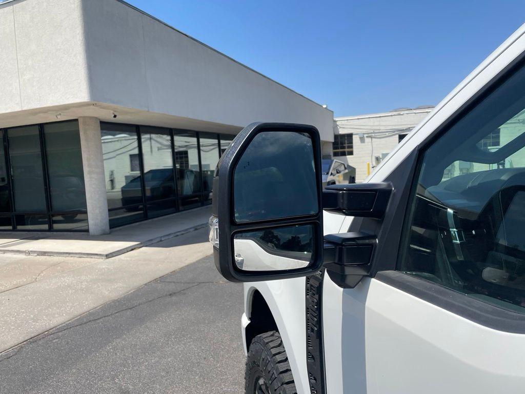 صورة مصغرة 32 لـ 2026 FORD F-350 LARIAT