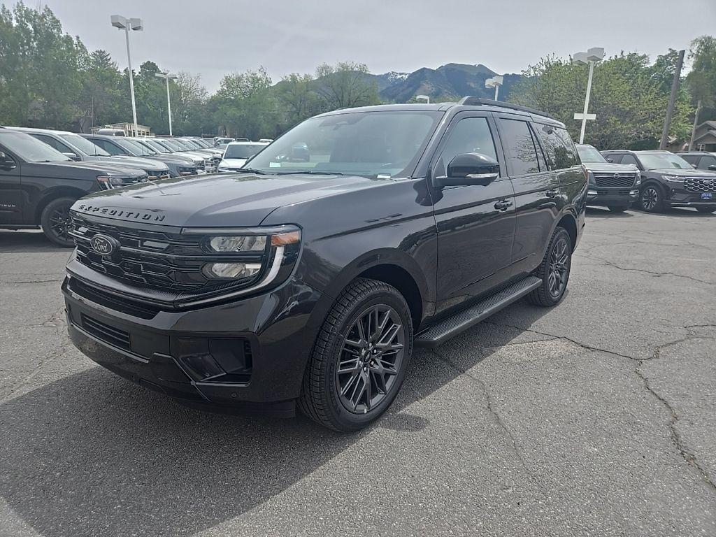 New 2026 Ford Expedition Platinum