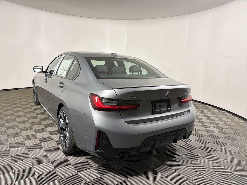 صورة 3 لـ 2026 BMW 330 I XDRIVE