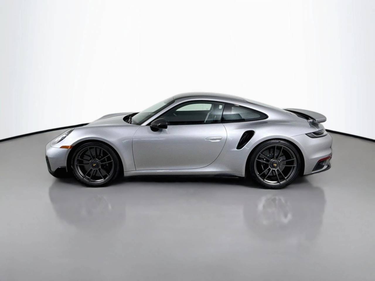 صورة 2 لـ 2025 Porsche 911