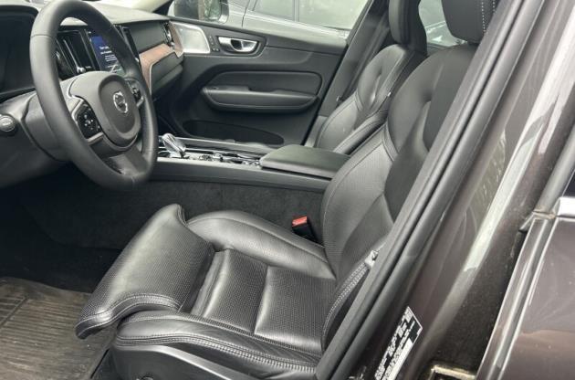 2023 Volvo XC60 B5 ULTIMATE BRIGHT THEME — фото 5