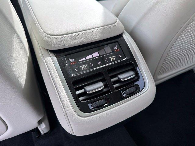2026 Volvo XC90 B6 ULTRA 7-SEATER 缩略图 12