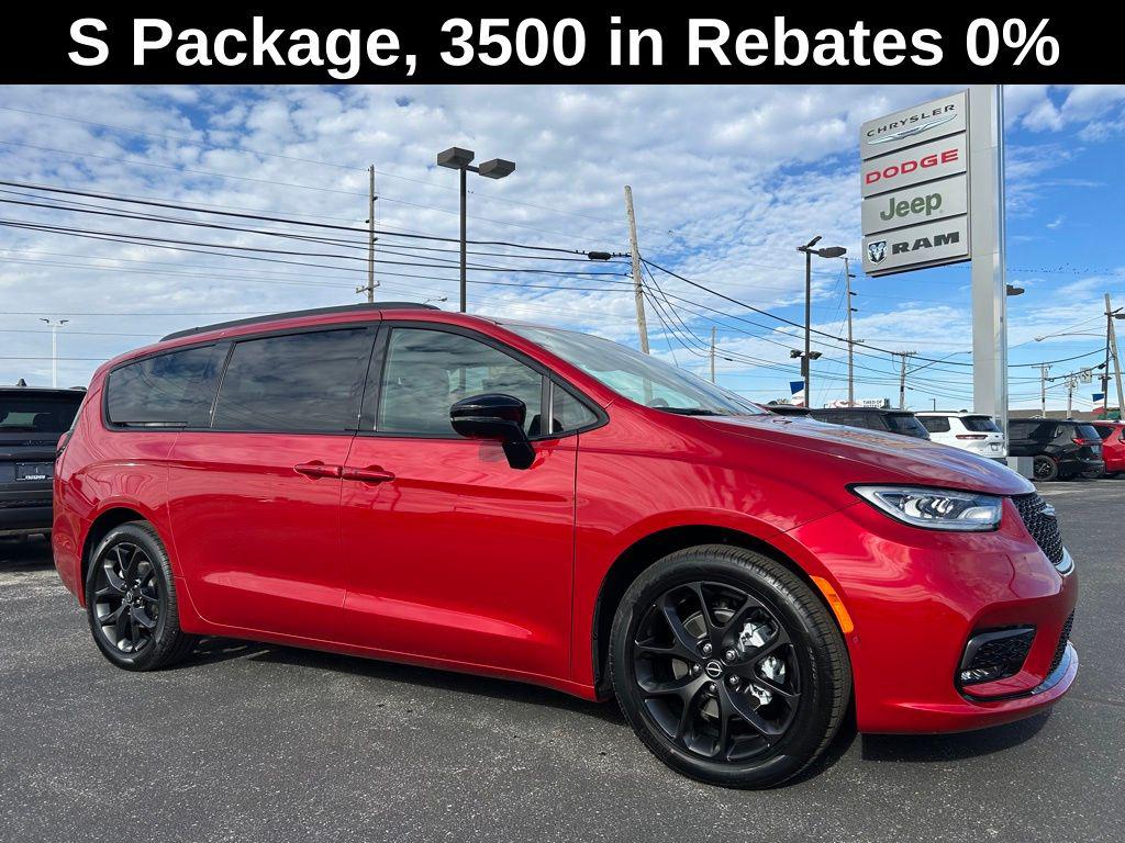 New 2026 Chrysler Pacifica L