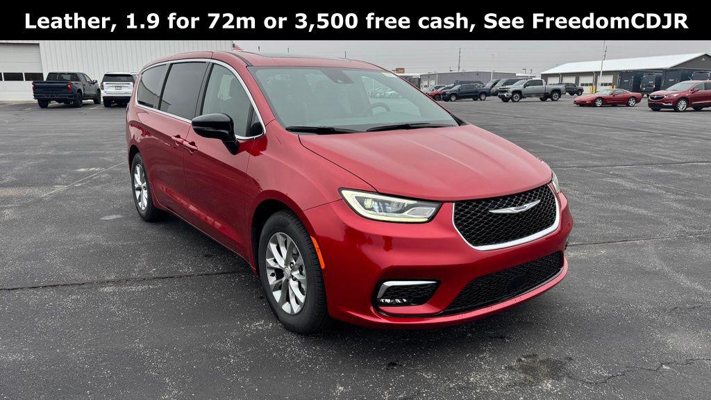 New 2026 Chrysler Pacifica Limited