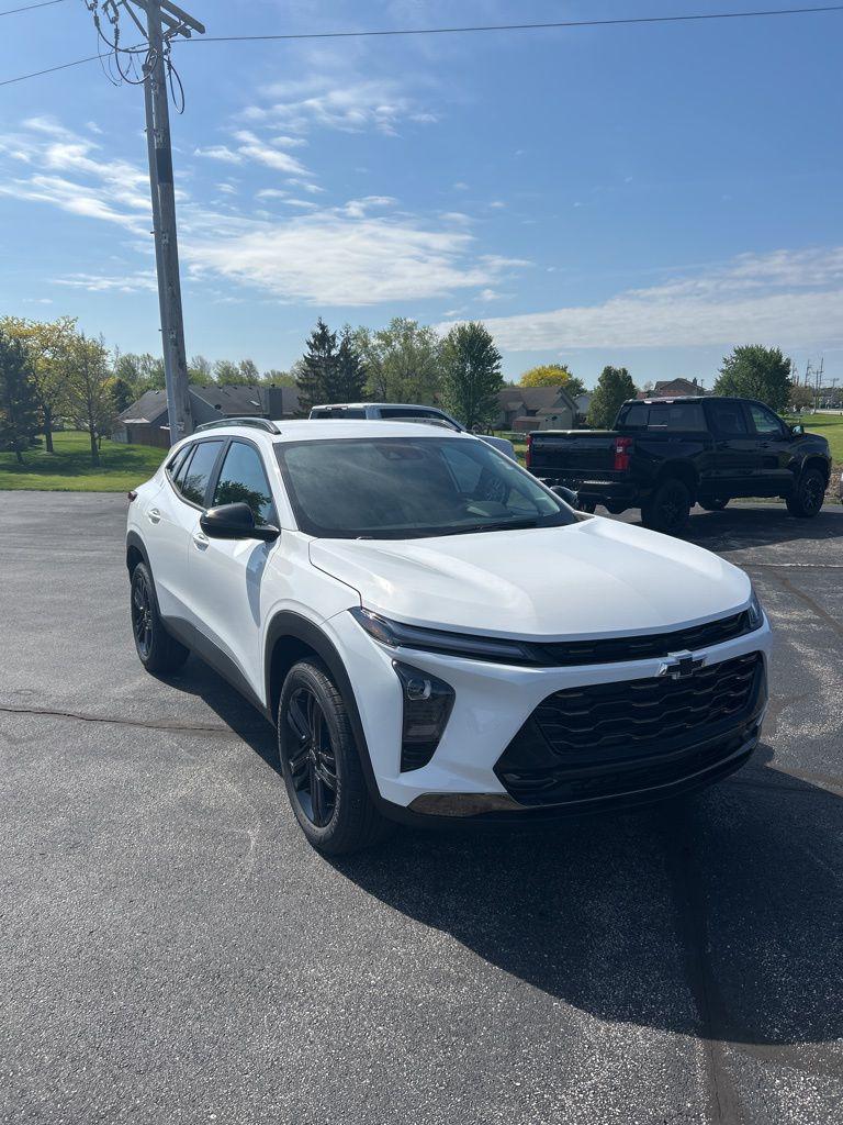 New 2026 Chevrolet Trax FWD ACTIV