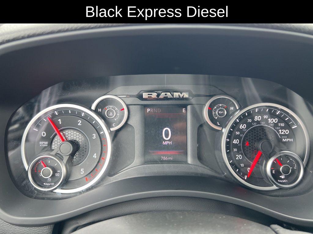 2026 RAM 2500 BLACK EXPRESS CREW CAB 4X4 6'4' BOX — миниатюра 17