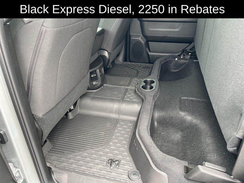 2026 RAM 2500 BLACK EXPRESS CREW CAB 4X4 6'4' BOX — миниатюра 28